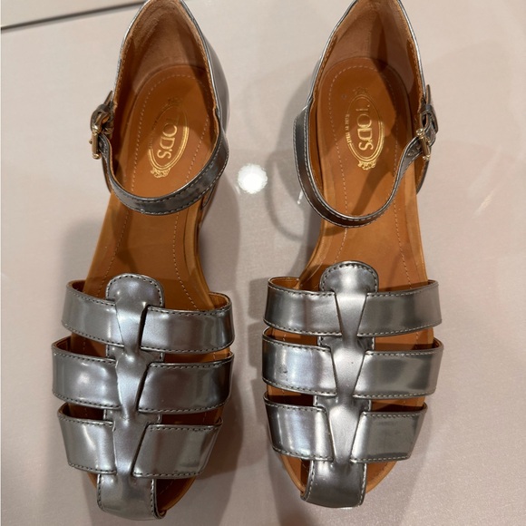 TODS Metallic Silver Women's Sandals - Picture 2 of 8